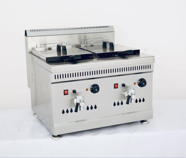 Propangas-Doppel-Fritteuse LPG (  2 X 14 LITER  ) Ideal um große Mengen in kurzer Zeit zu frittieren. Lieferung inclusive Druckminderer und Gasschlauch